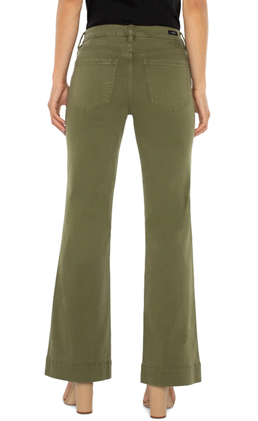 Hannah Flare w/ Wide Hem