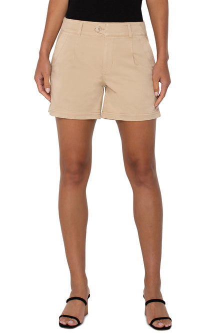 Pleated Trouser Short 5"